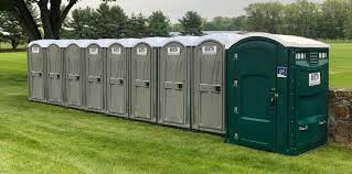 Best ADA-Compliant Portable Toilet Rental  in Tonganoxie, KS